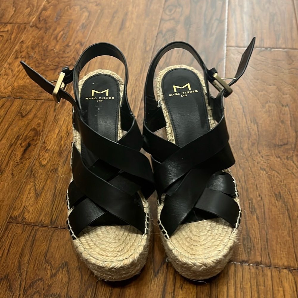 Marc fisher black wedges size 7.5